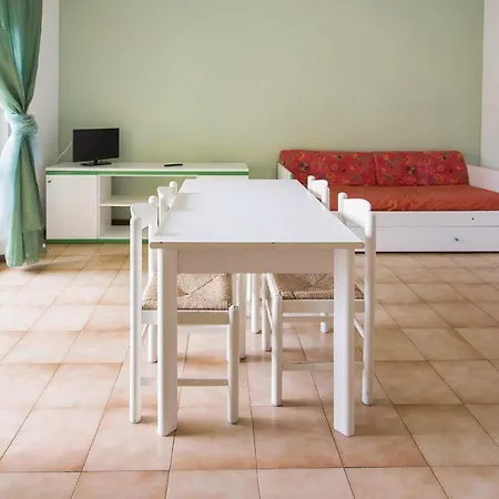 0-bedroom In Ortonovo 公寓
